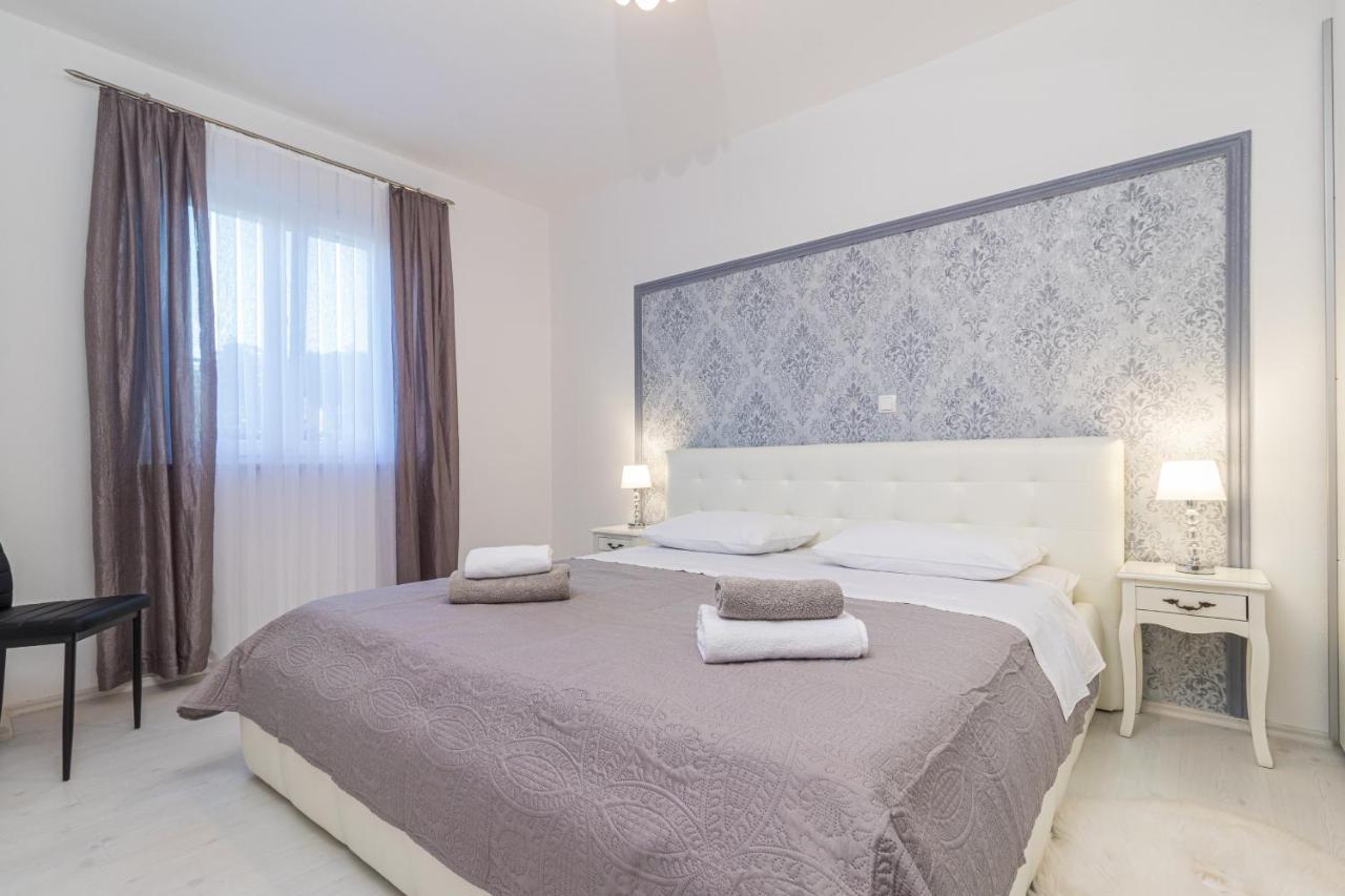 Three Waves Apartment New Пула Екстер'єр фото