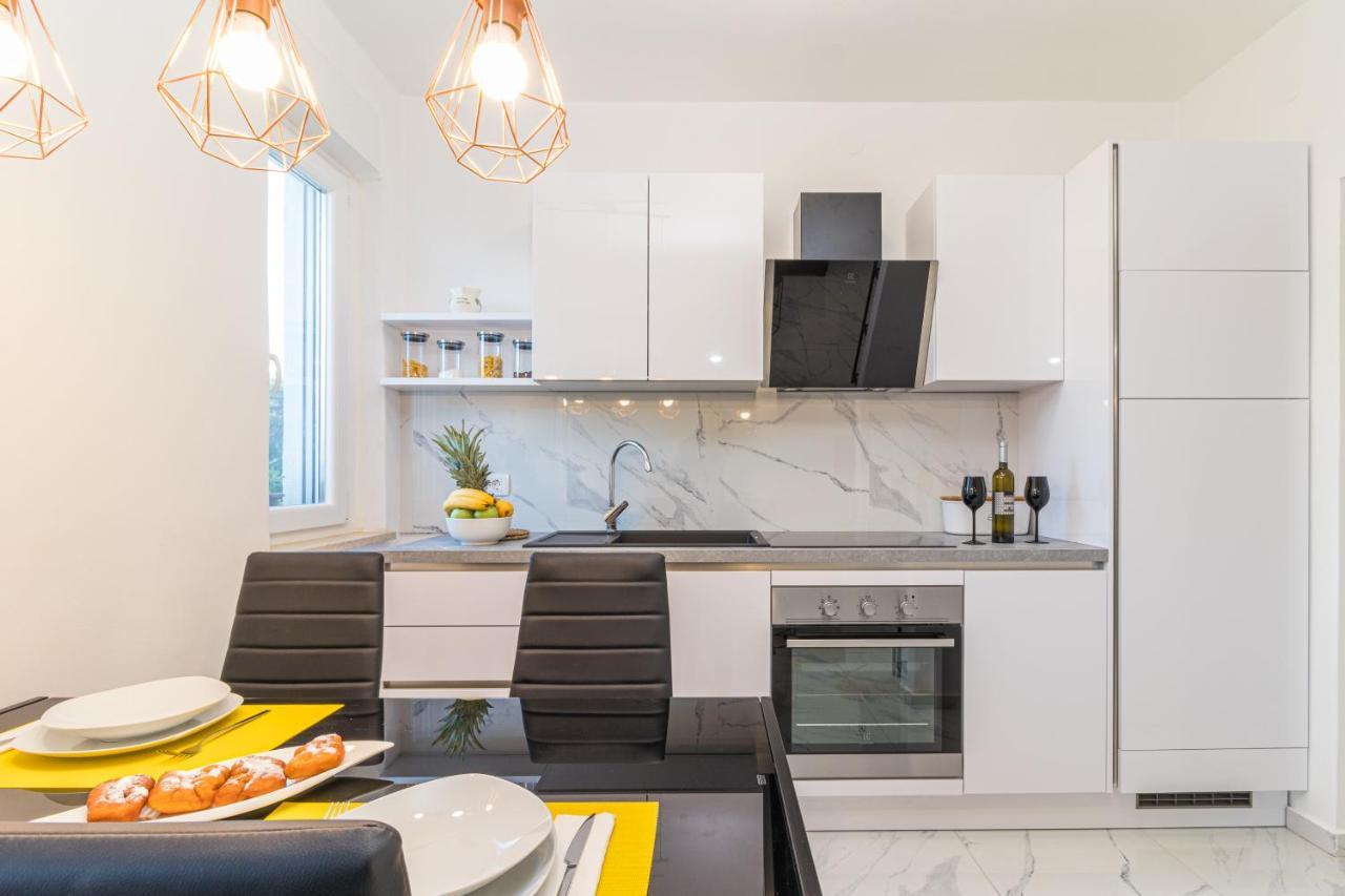 Three Waves Apartment New Пула Екстер'єр фото
