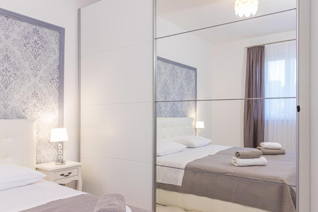 Three Waves Apartment New Пула Екстер'єр фото